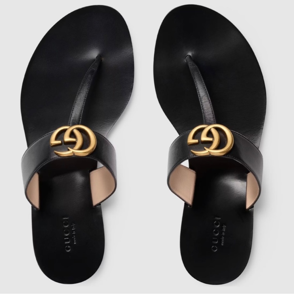 Gucci Leather thong sandal with Double G EU35